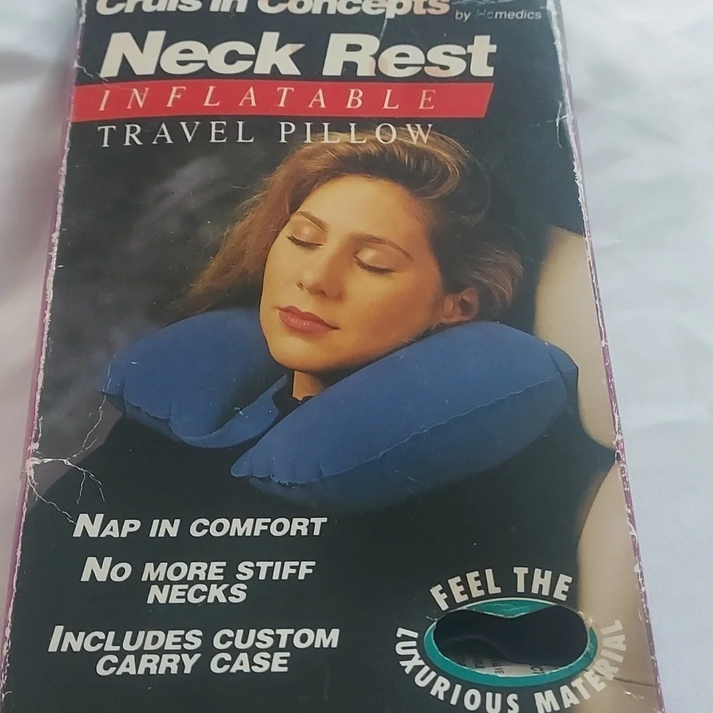 Vintage cruis'in neck rest inflatable travel pillow by homedics